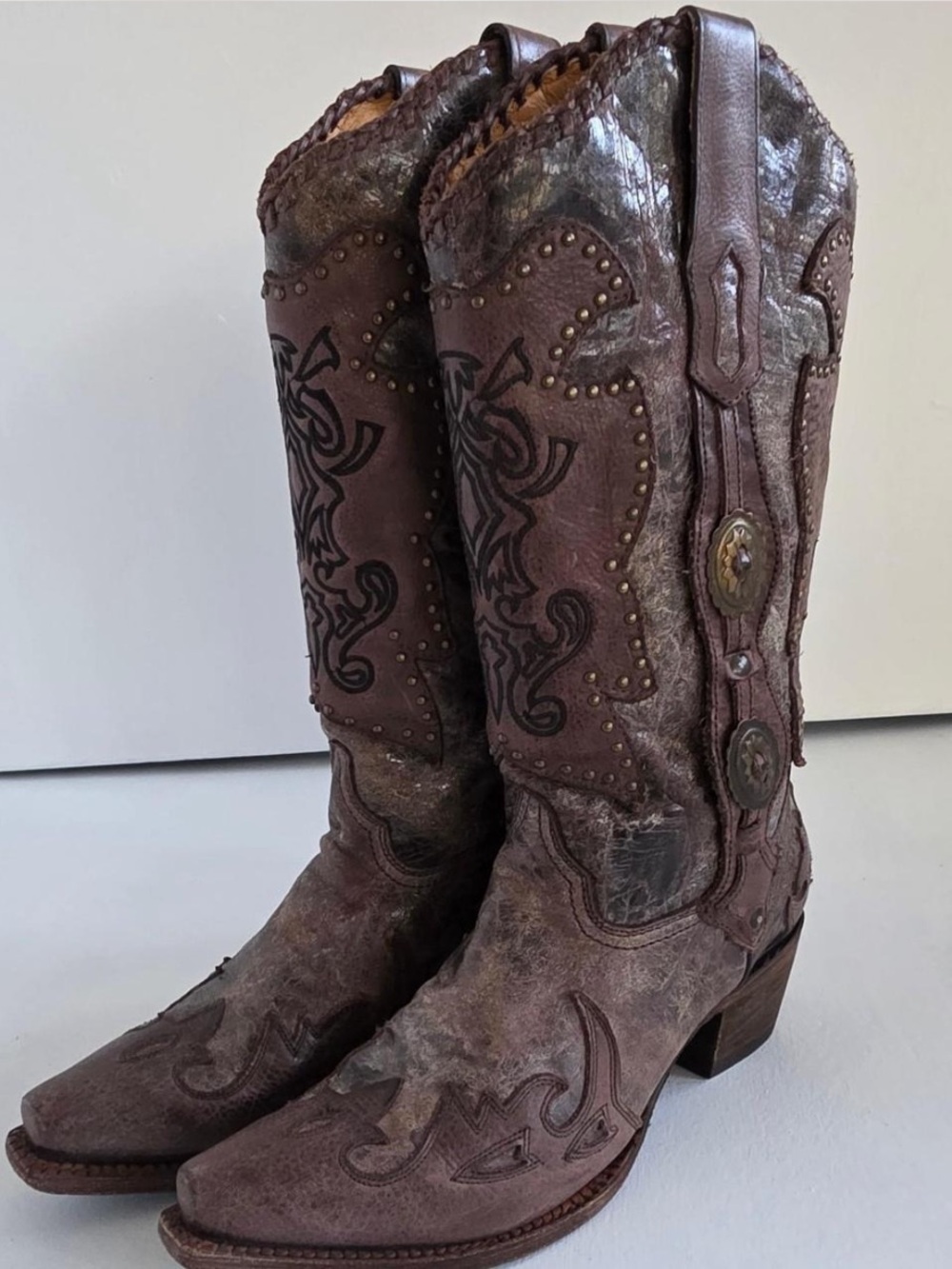 Corral Leather Women’s Cowboy Boots - Decorative Studs (Sz 9)